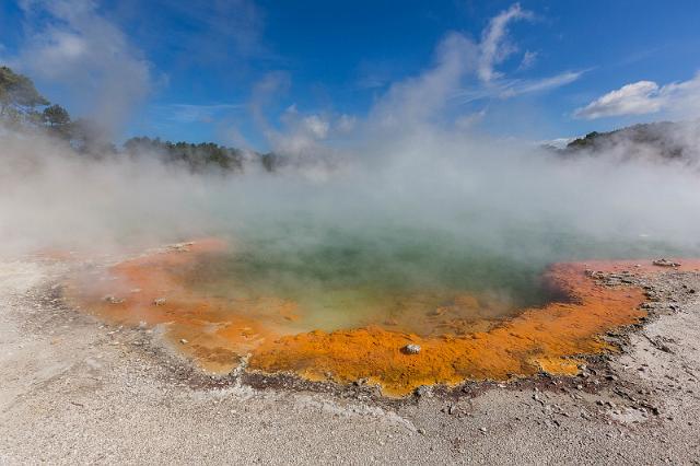 110 Waiotapu, Champagne Pool.jpg